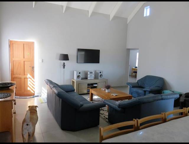3 BEDROOM HOUSE FOR SALE IN LAGUNA